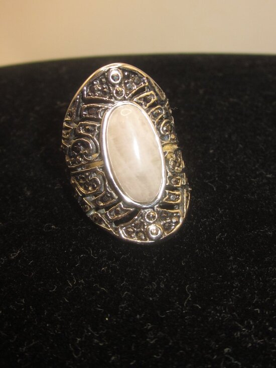 Jewelry - Silver Tone Moonstone Ring